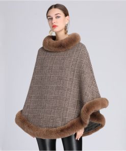 Alternative view of Châle femme chic à motifs carreaux