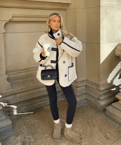 Alternative view of Adela Funnel Neck Sherpa Jacke